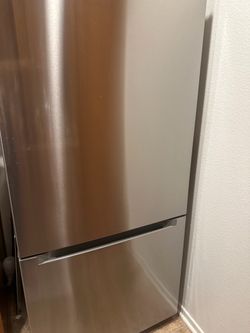 Vissani Refrigerator