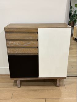 Media cabinet / Storage