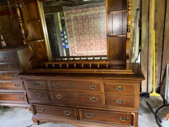Dresser
