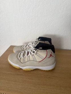 Air Jordan 11  Retro Sneakers