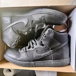 Nike sb Dunk high triple black