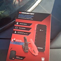 Portalbe Jump starter Power bank