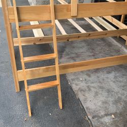 Bunk bed