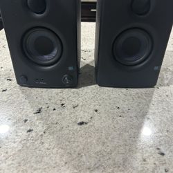 Studio Speakers 