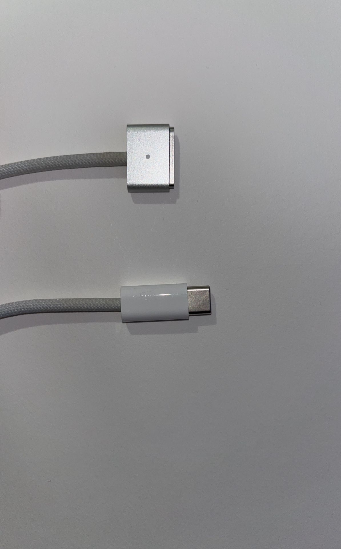 Apple Mag 3 Safe Macbook Charger