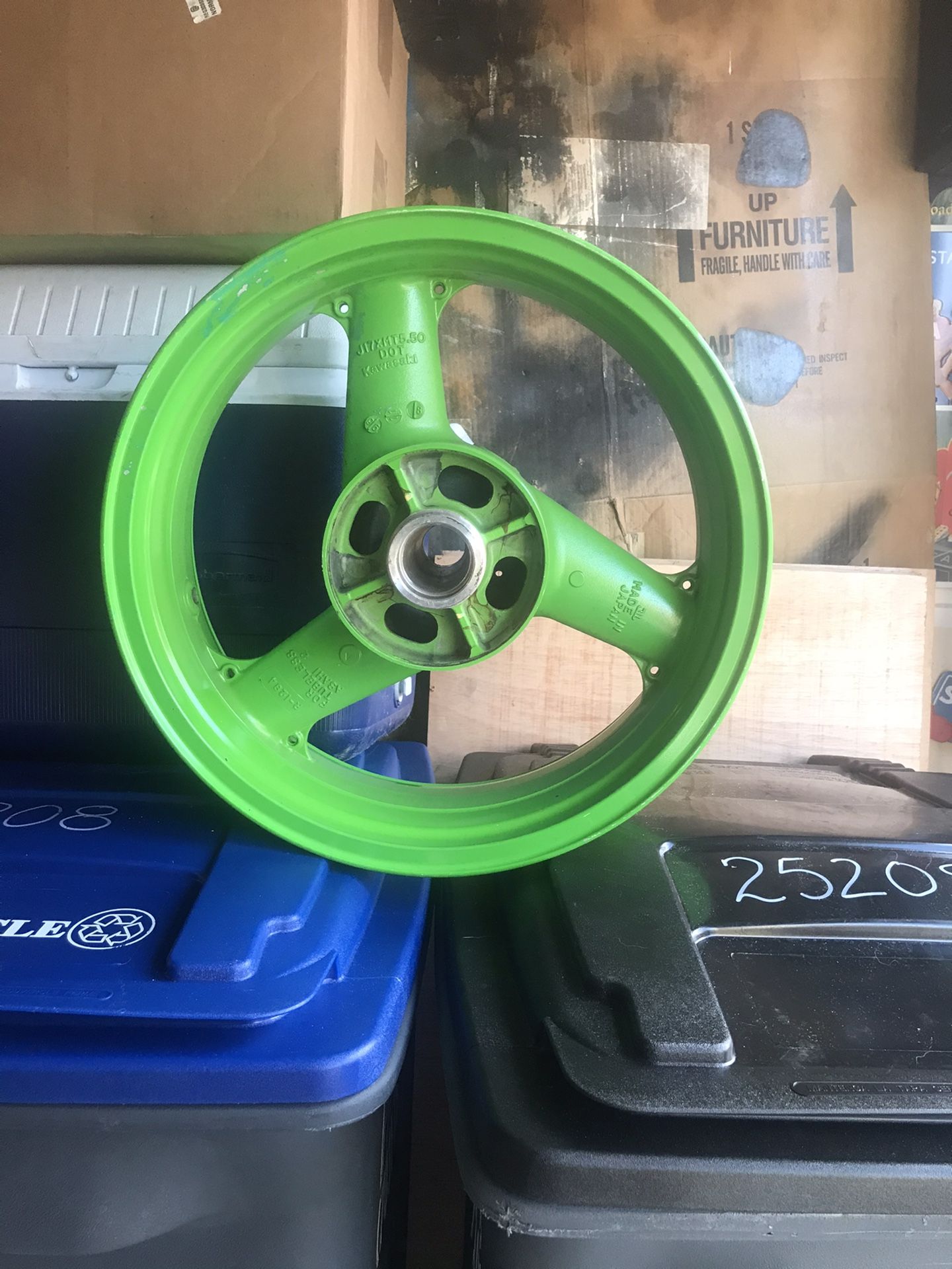 Kawasaki ninja zx750 rear wheel