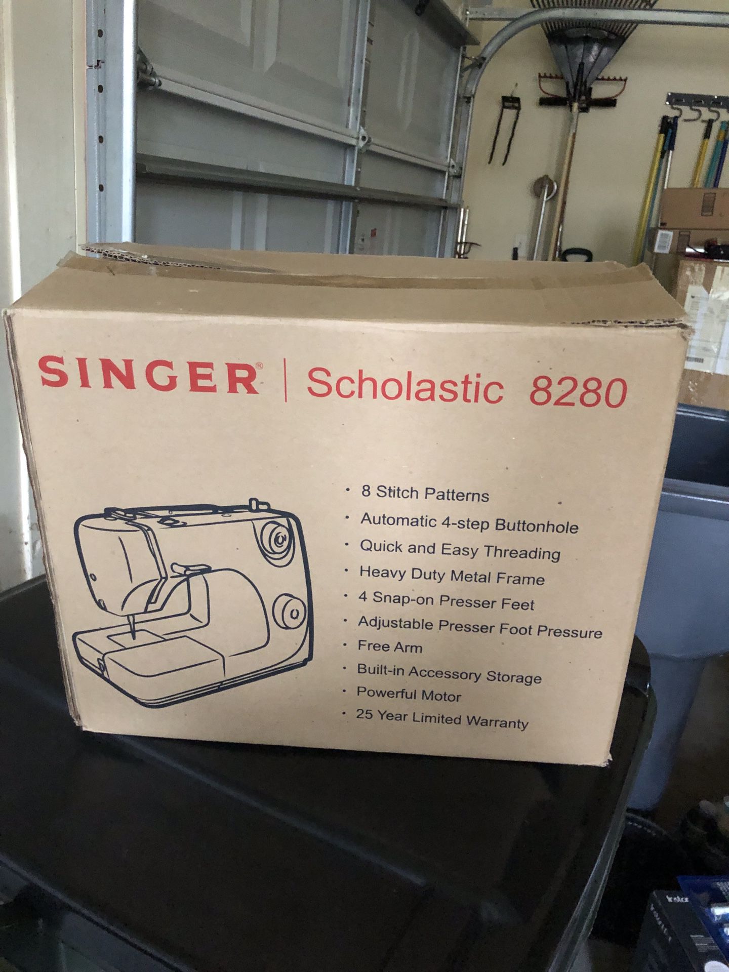 Singer Scholastic 8280 - Sewing Machine