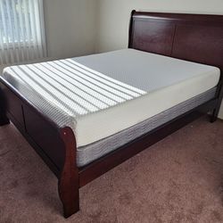 Sleigh Bed