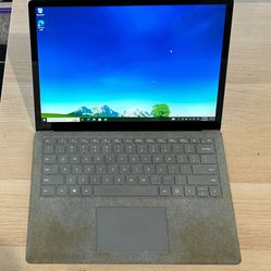 Microsoft Surface Laptop 2017 Core i5 8GB RAM 256GB SSD!!