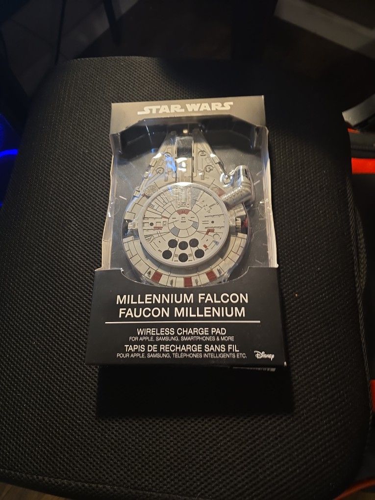 Millenium Falcan Wireless Charger