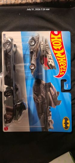 Hot Wheels Super Rigs Batman Batmobile Hauler + Chrome Batmobile – Sealed