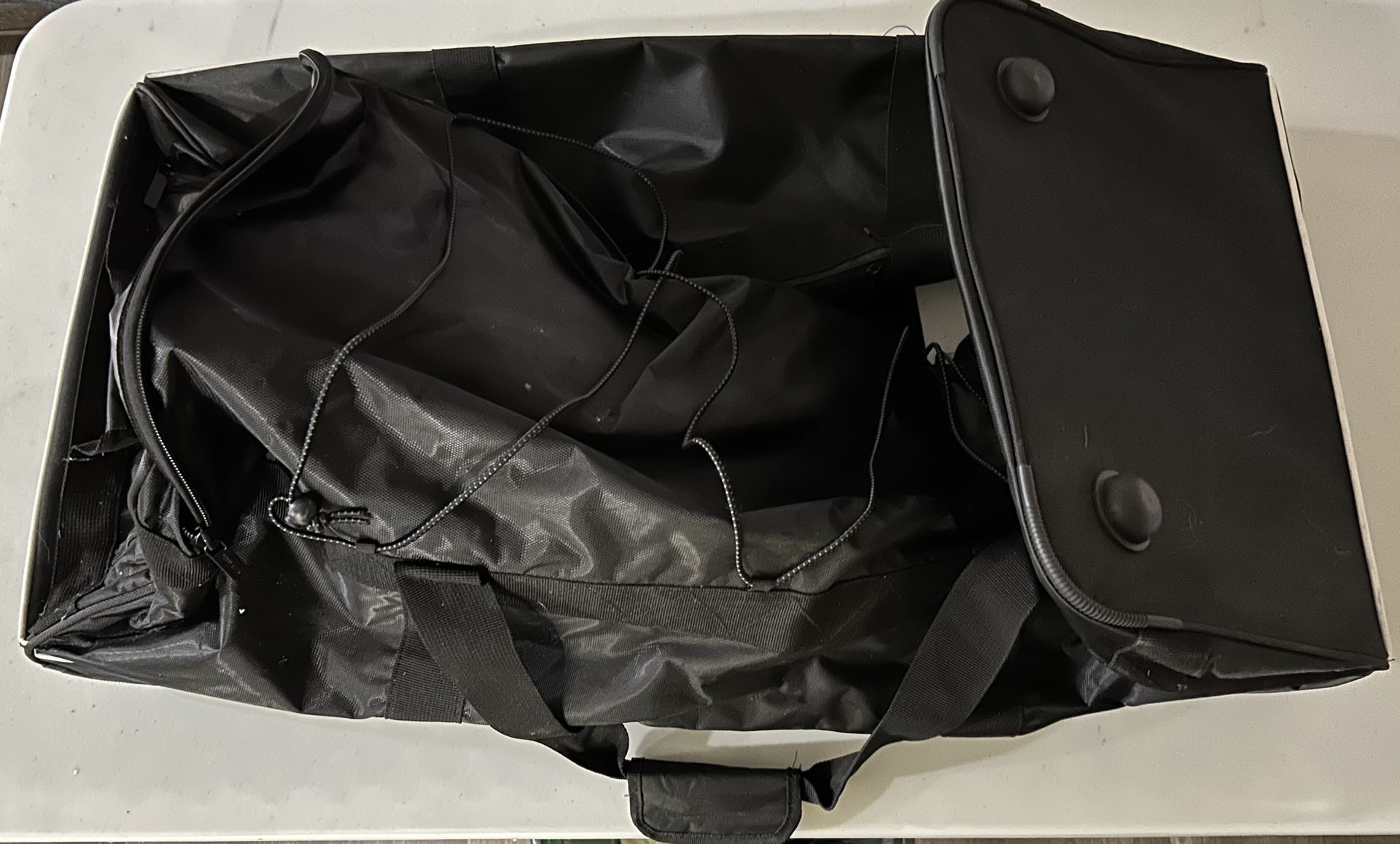 Perry Ellis Rolling Duffle Bag Suit Case $250 MSRP