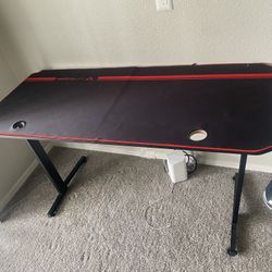 Desk And Office Chairs 