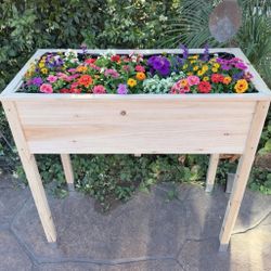 Wooden Raised Bed Planter 