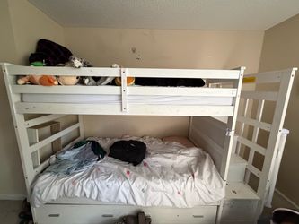 BUNK BED with trundle bed