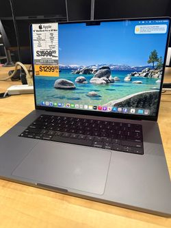 HUGE APPLE SALE 16" MacBook Pro Retina M1 Max 10-Core CPU, 24-Core GPU, 32GB Ram, 512GB SSD 2021