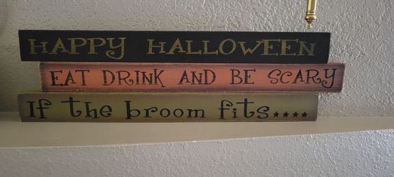 Wood Halloween Decor