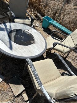 Bonfire pit/table & 3 matching steel chairs
