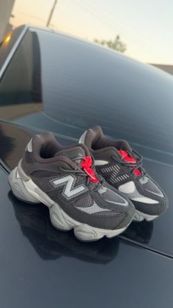 New balance shoes
