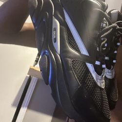 Black Dior B22 