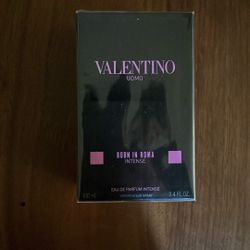 Valentino- Born In Roma