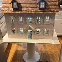 Antique Doll House 