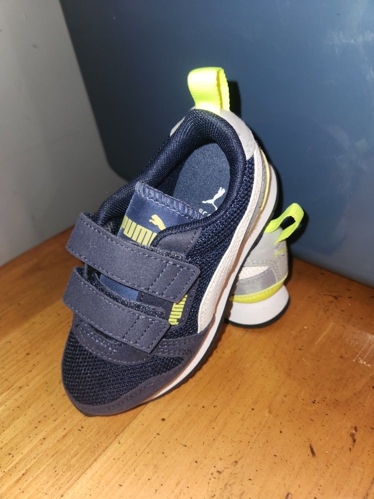 Puma Sneakers 11C New