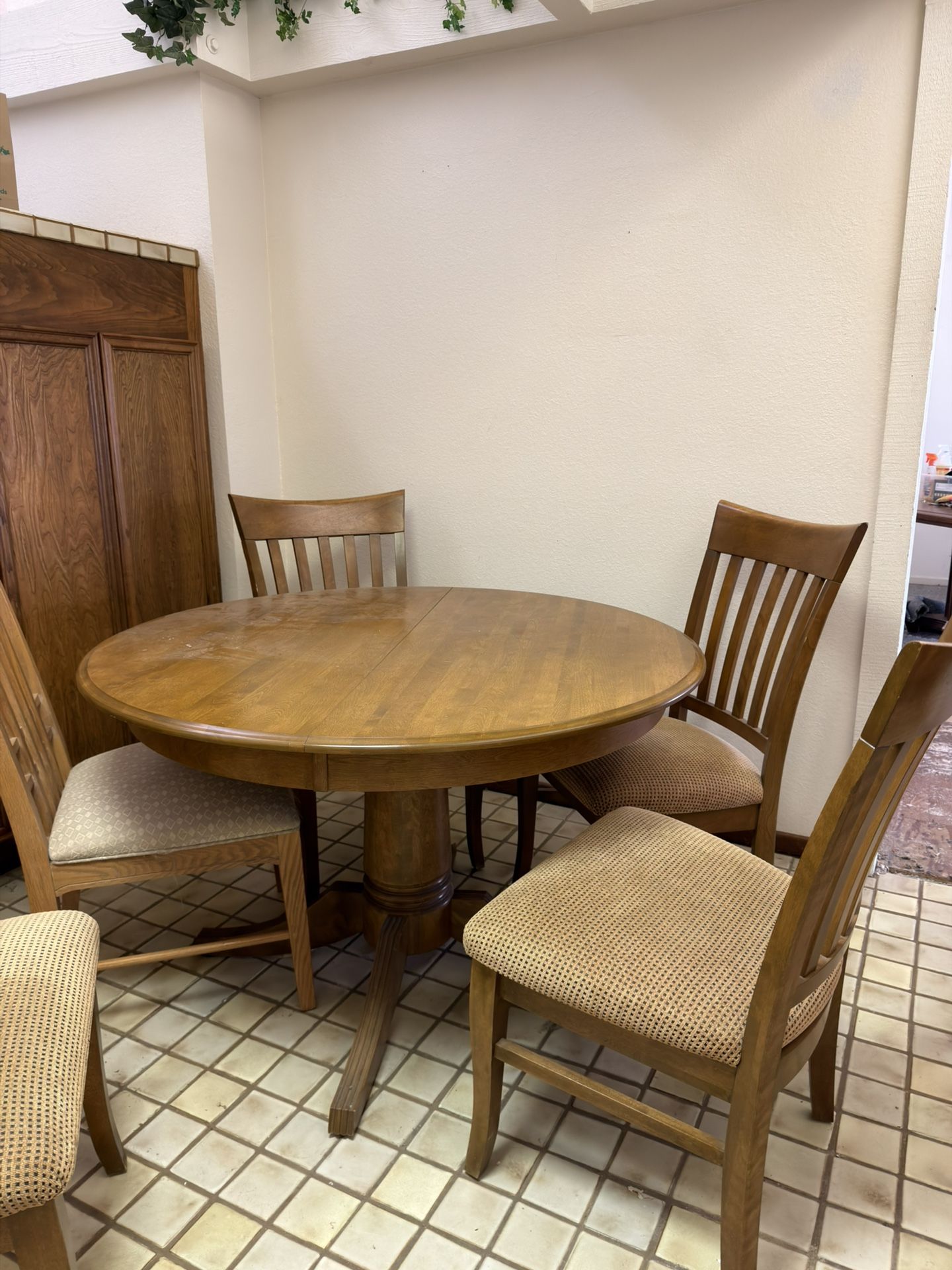 Kitchen Table - Wooden - With Chairs - Free