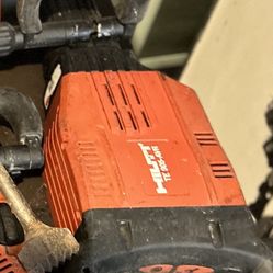 Hilti TE 905 AVR Good Working Condition 