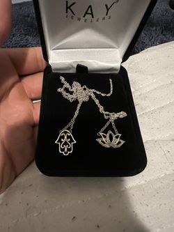 Women’s Necklace