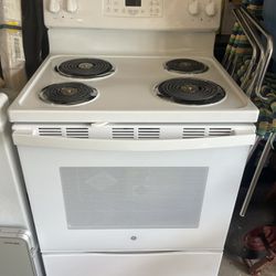 Electric Stove And Oven General Electric White