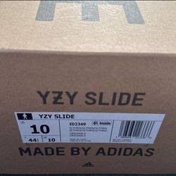 YEEZY SLIDES SIZE 10