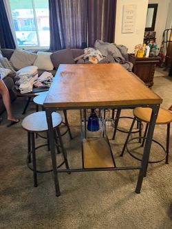 Breakfast  nook
