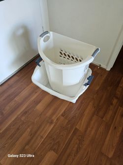 X L ) Laundry  basket set good  material  heavy Duty  strong  plastic  large size  Both for $25