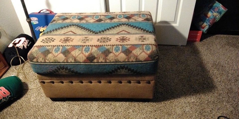 Southwestern Ottoman with Two Pillows