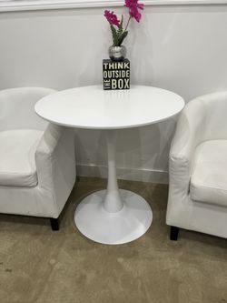 White Cocktail Table 