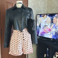 women's high waisted pink shorts Who What Wear size medium polka dot pattern