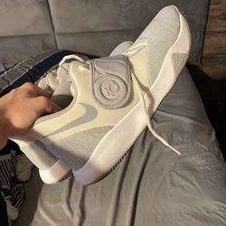 Nike Men’s KD Basketball Shoes 