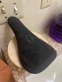 Odyssey Slim Pivotal Seat