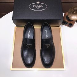 Prada Men’s Leather Shoes With Box 2026 New