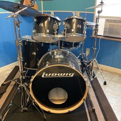 Drum Set 