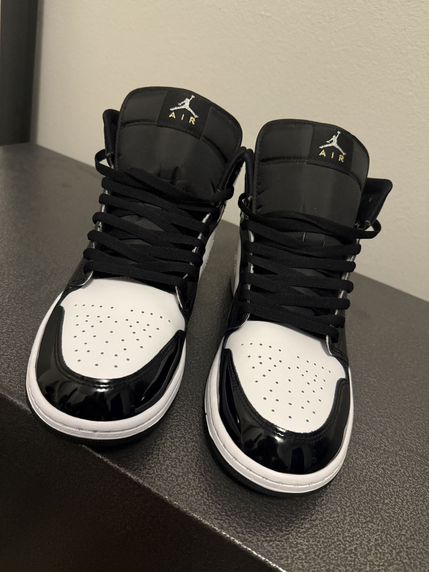 Nike Air Jordan 1 Mid SE HV0789 010 Black Gold Silver Men's