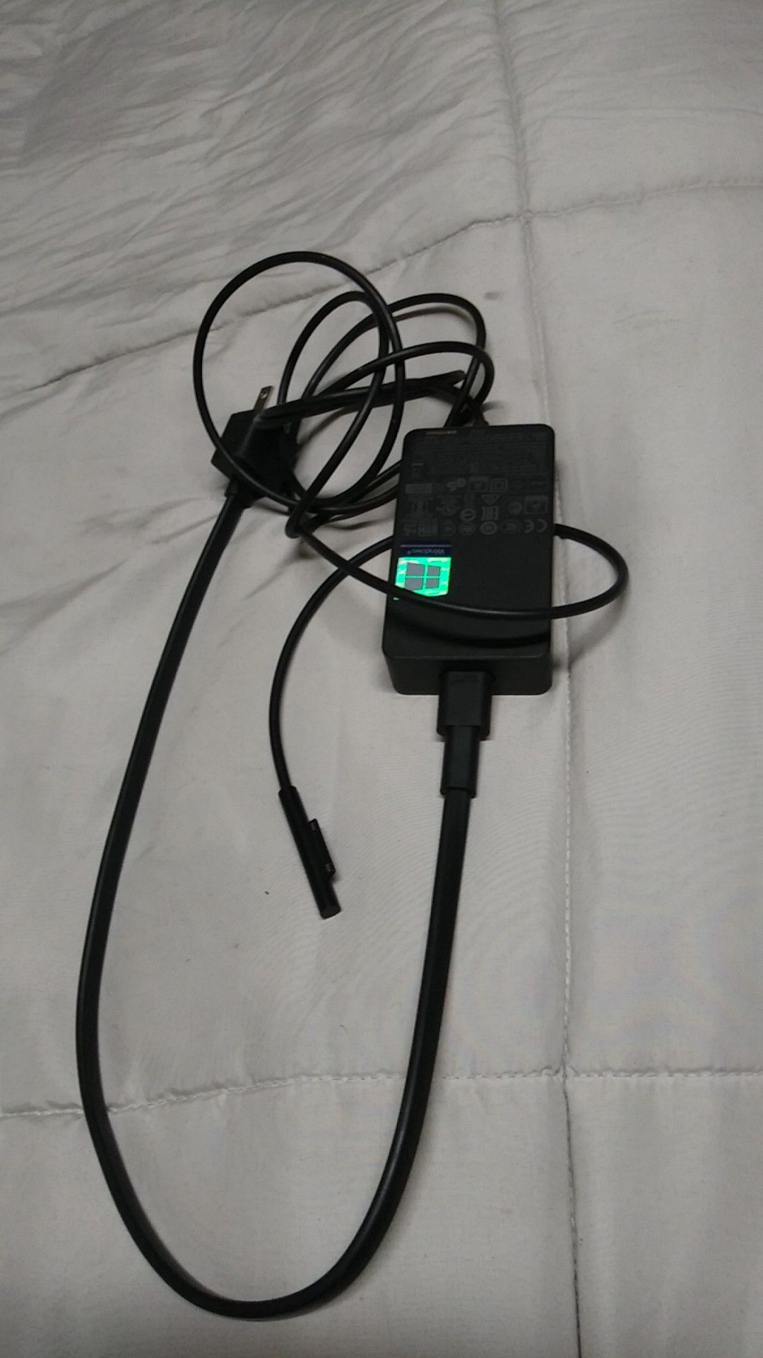 Surface ac adaptor charger