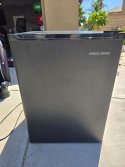 Small Black & Decker Fridge