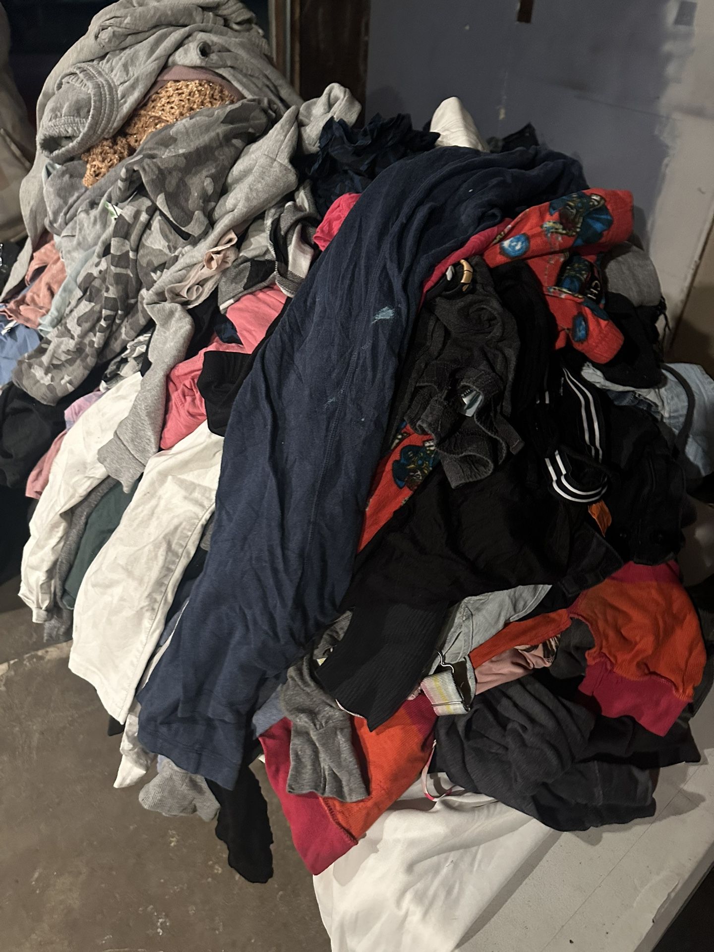 Vintage, Y2K Clothing