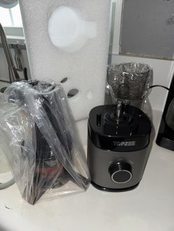Juicer, Detachable Bidirectional Filter Masticating Juicer Machines with 24 oz Juice Cup, 65RPM, Dishwasher Safe, Grey