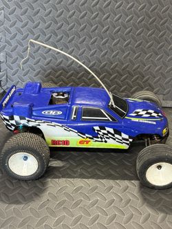 Team Associated RC10GT 1/10 Scale Nitro Gas Truck – Original Body, Radio & Manuals