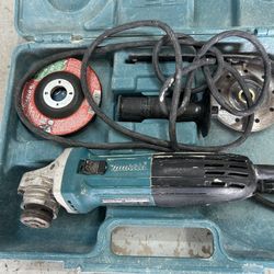 Makita Angel Grinder With Case