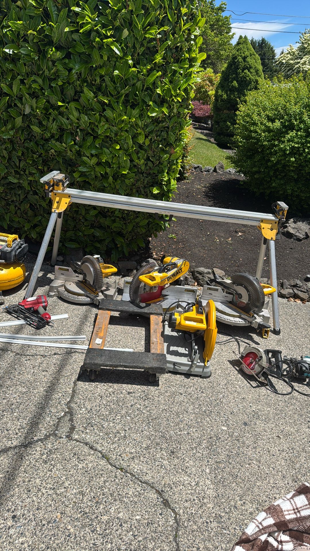 Mitre saw Stand
