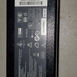 Hp charger 18.5v. 6.5A